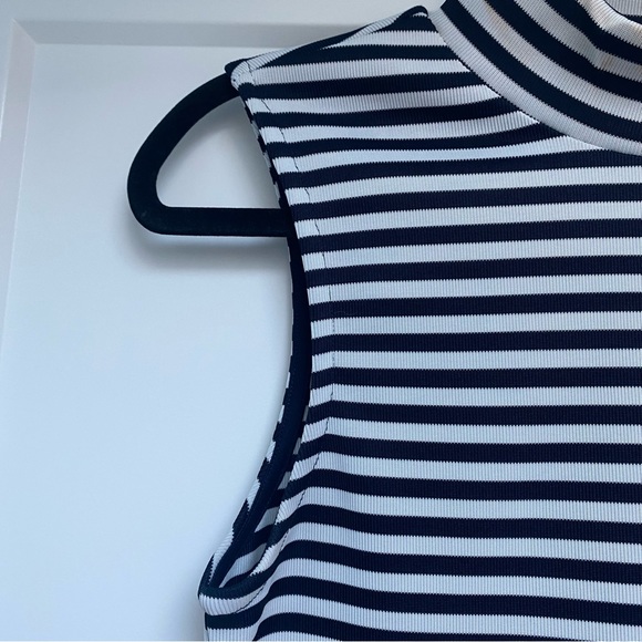 H&M Blue and white striped turtle neck tank top, Size medium 🌷 - Picture 4 of 7